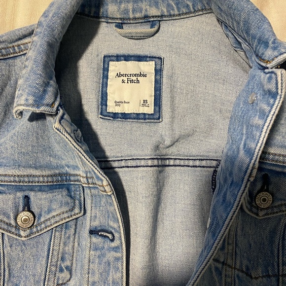 Abercrombie jean jacket. Worn one time. - Picture 5 of 5
